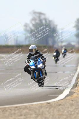 media/Sep-20-2025-TrackDaz (Sat) [[27f0cde673]]/B Group/220pm (Turn 9)/